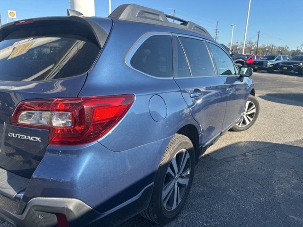 Used 2019 Subaru Outback 2.5i SUV
