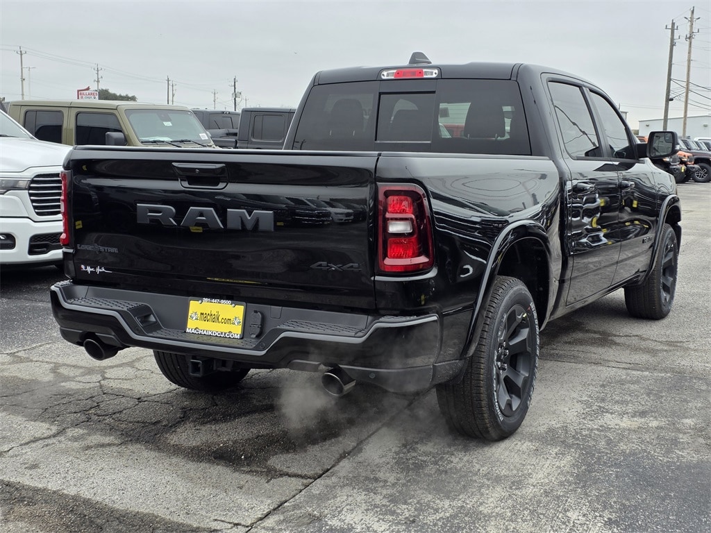 New 2026 Ram 1500 LONE STAR CREW CAB 4X4 5'7 BOX Pickup