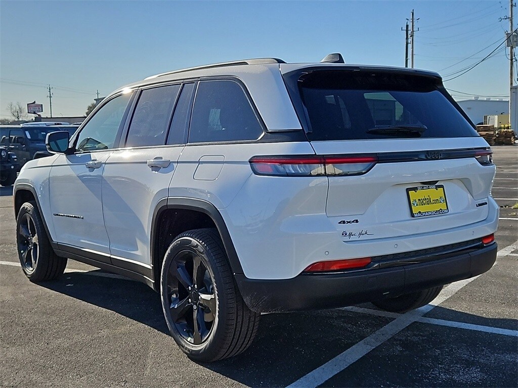 2025 Jeep Grand Cherokee Limited photo 4