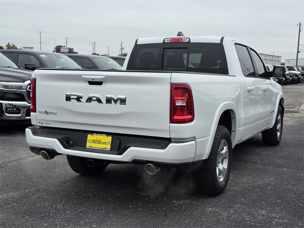 New 2026 Ram 1500 LONE STAR CREW CAB 4X2 5'7 BOX Pickup