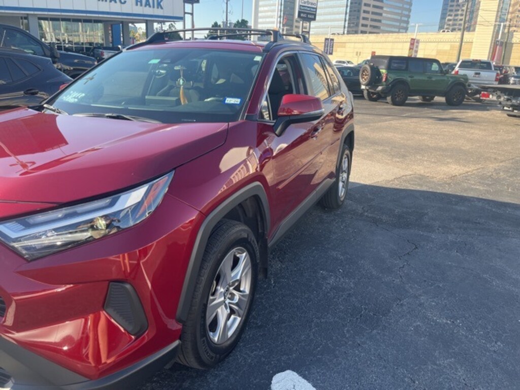 Used 2025 Toyota RAV4 XLE SUV