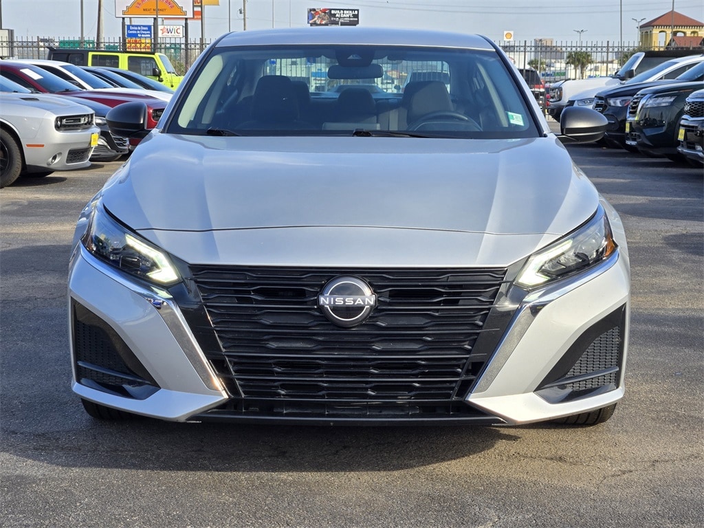 Used 2025 Nissan Altima 2.5 SV Sedan