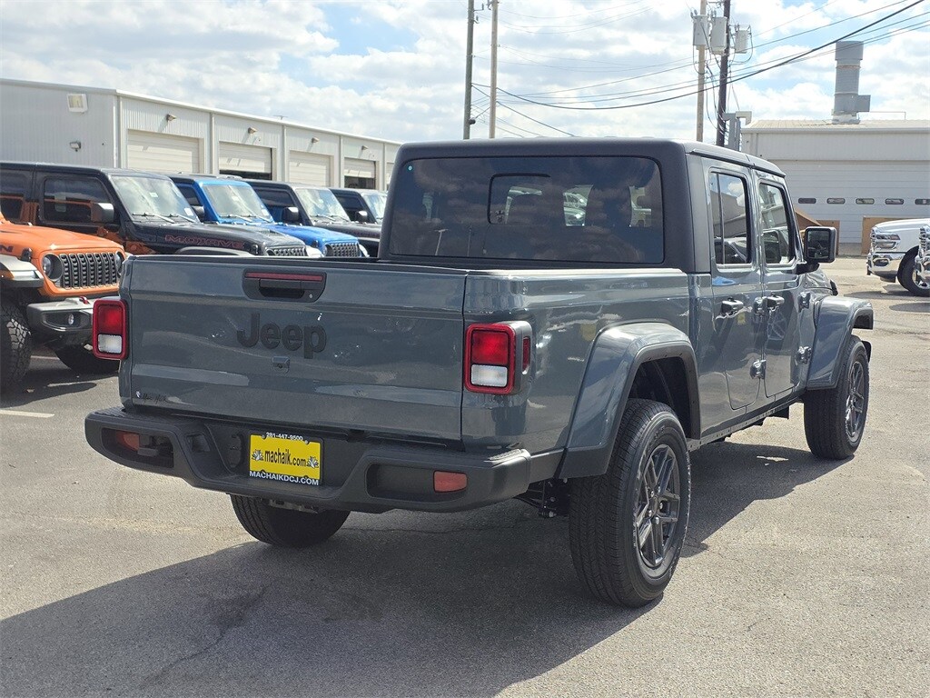 New 2025 Jeep Gladiator SPORT S 4X4 Pickup