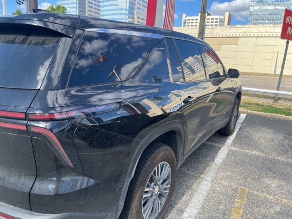 Used 2024 Chevrolet Traverse LS SUV