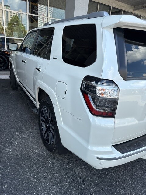 2021 Toyota 4Runner Limited photo 3