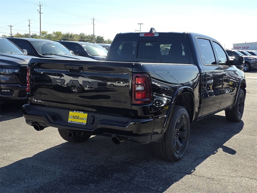 New 2026 Ram 1500 LONE STAR CREW CAB 4X4 5'7 BOX Pickup
