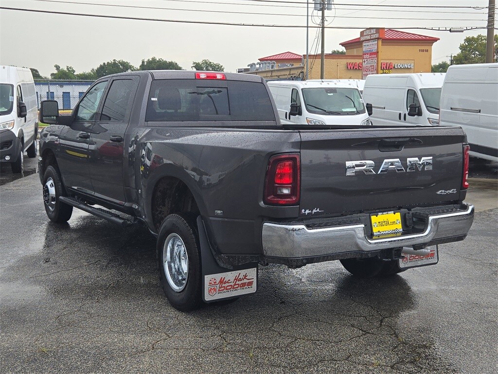 2026 Ram 3500 Tradesman photo 4
