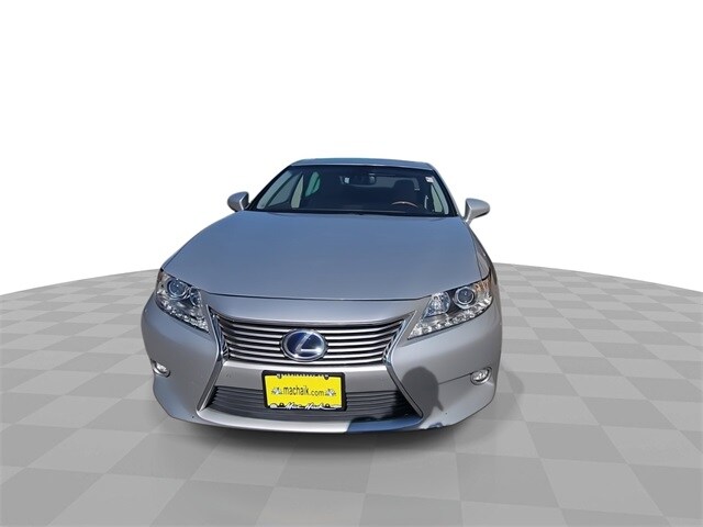 2014 Lexus ES 300h photo 3