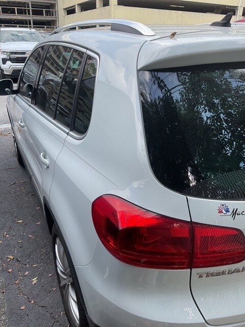 2014 Volkswagen Tiguan SE photo 3