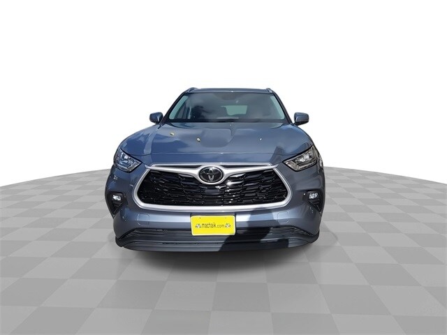 2020 Toyota Highlander XLE photo 3