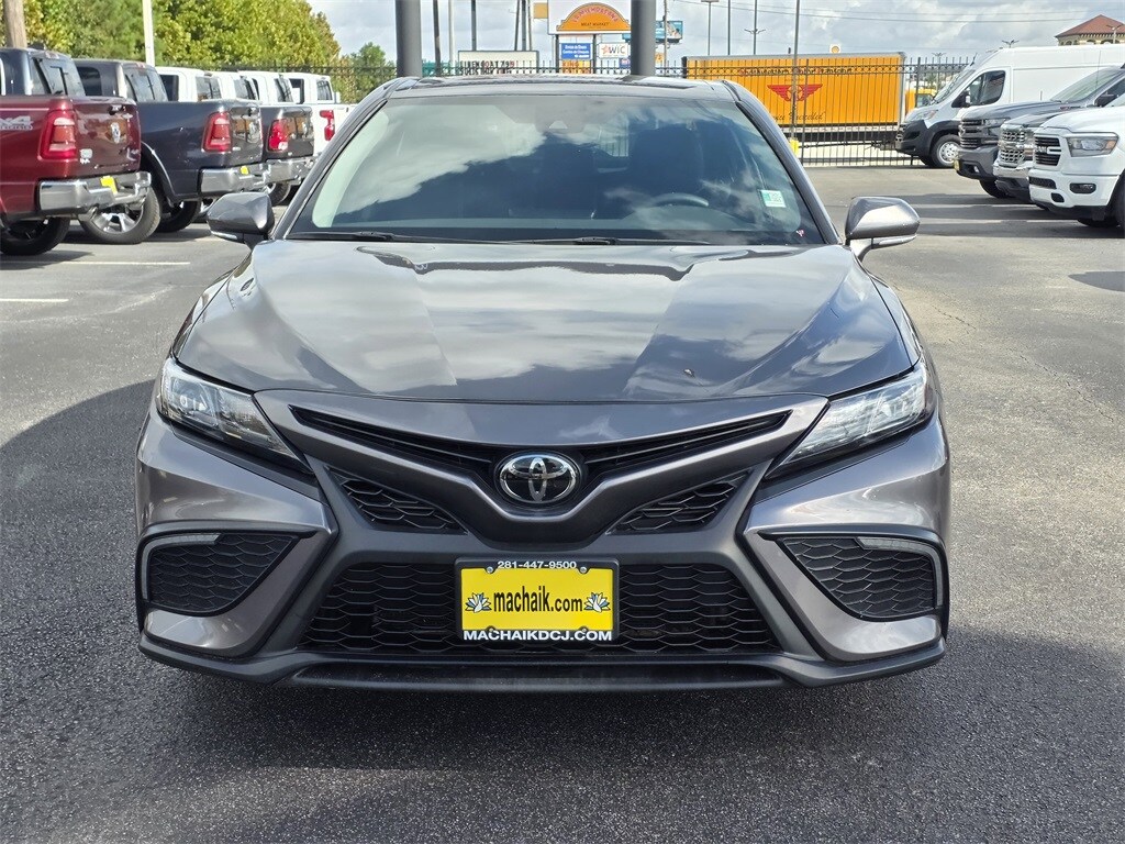 2024 Toyota Camry SE photo 2
