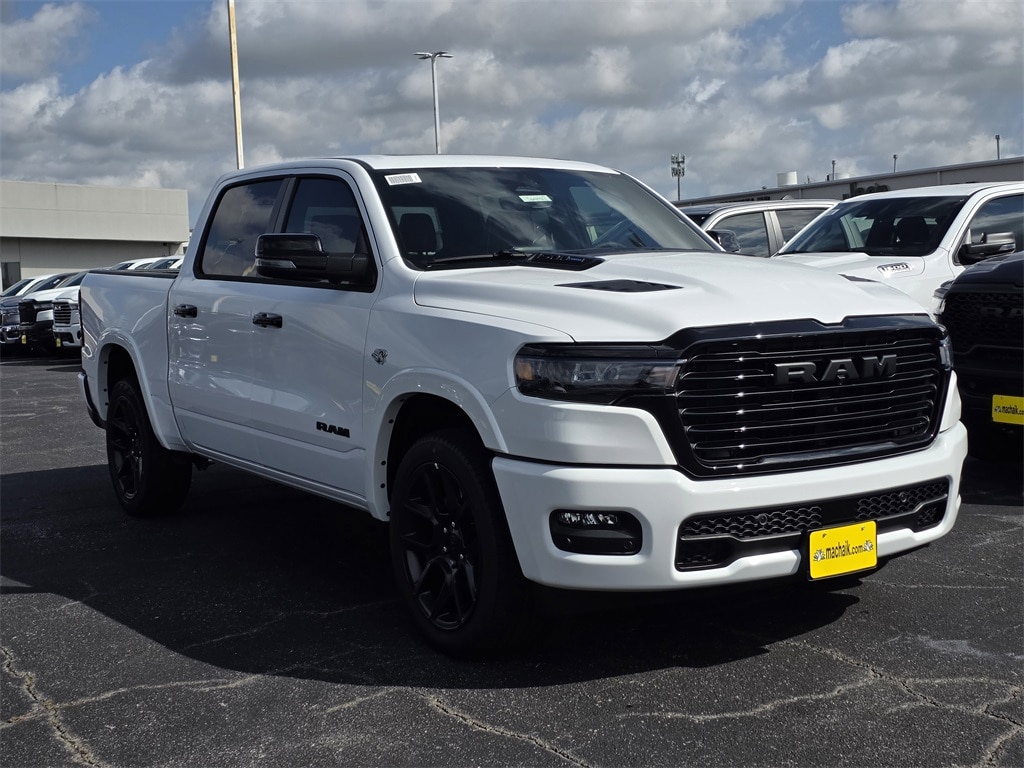 New 2026 Ram 1500 LARAMIE CREW CAB 4X4 5'7 BOX Pickup