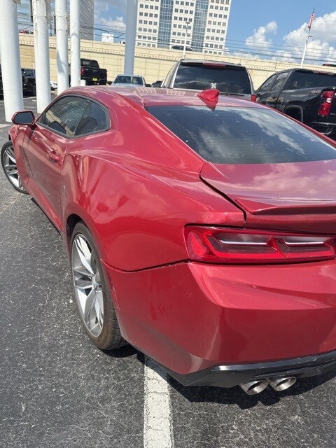 2016 Chevrolet Camaro 1LT photo 4