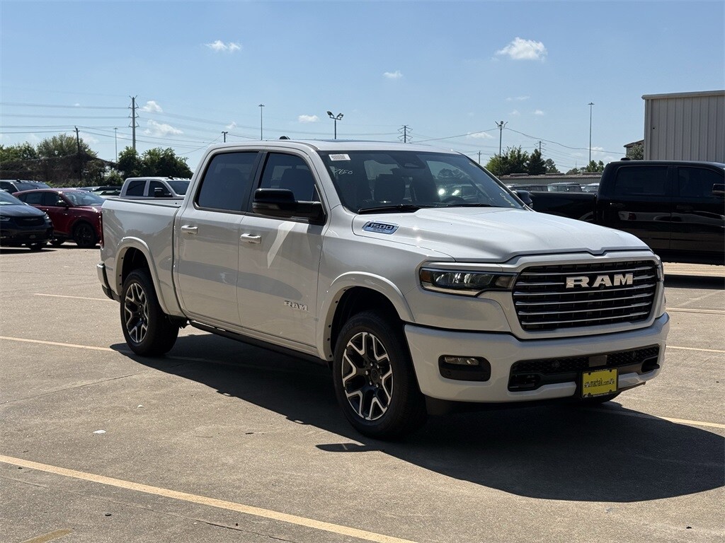 2025 Ram 1500 Laramie photo 2