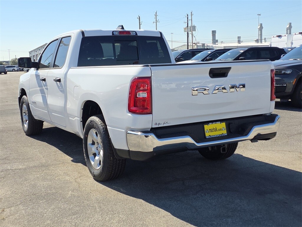 2025 Ram 1500 Tradesman photo 4