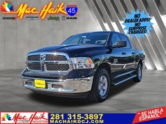 2024 Ram 1500 Classic TRADESMAN CREW CAB 4X4 5'7 BOX Pickup