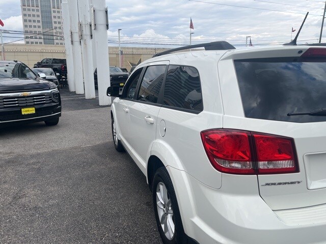 2016 Dodge Journey SXT photo 3