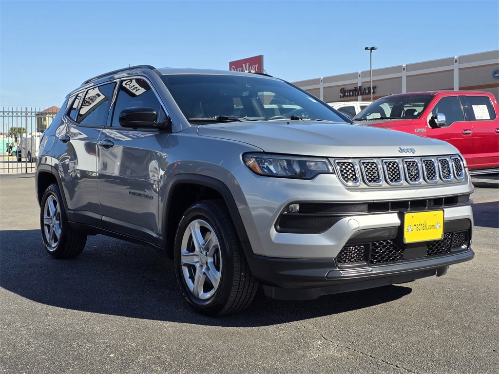 Used 2023 Jeep Compass Latitude SUV