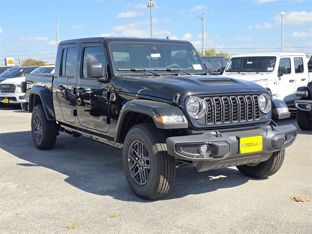 New 2025 Jeep Gladiator SPORT S 4X4 Pickup