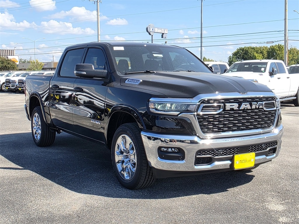 New 2026 Ram 1500 LONE STAR CREW CAB 4X4 5'7 BOX Pickup