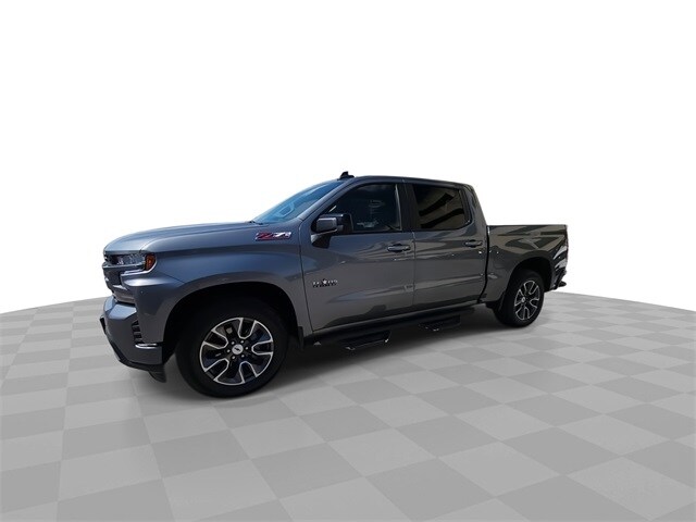 2021 Chevrolet Silverado 1500 RST photo 3