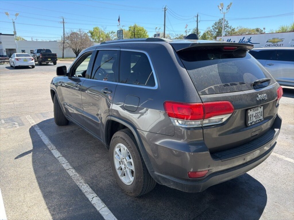 Used 2018 Jeep Grand Cherokee Laredo E SUV