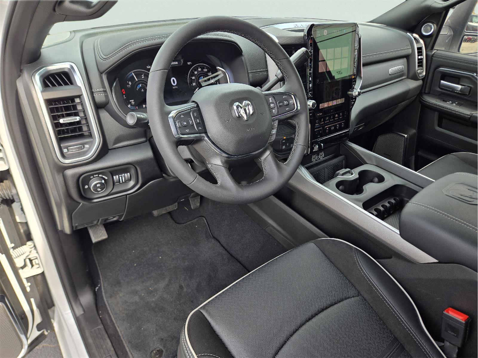 2025 RAM Ram 2500 Pickup Laramie - Photo 12