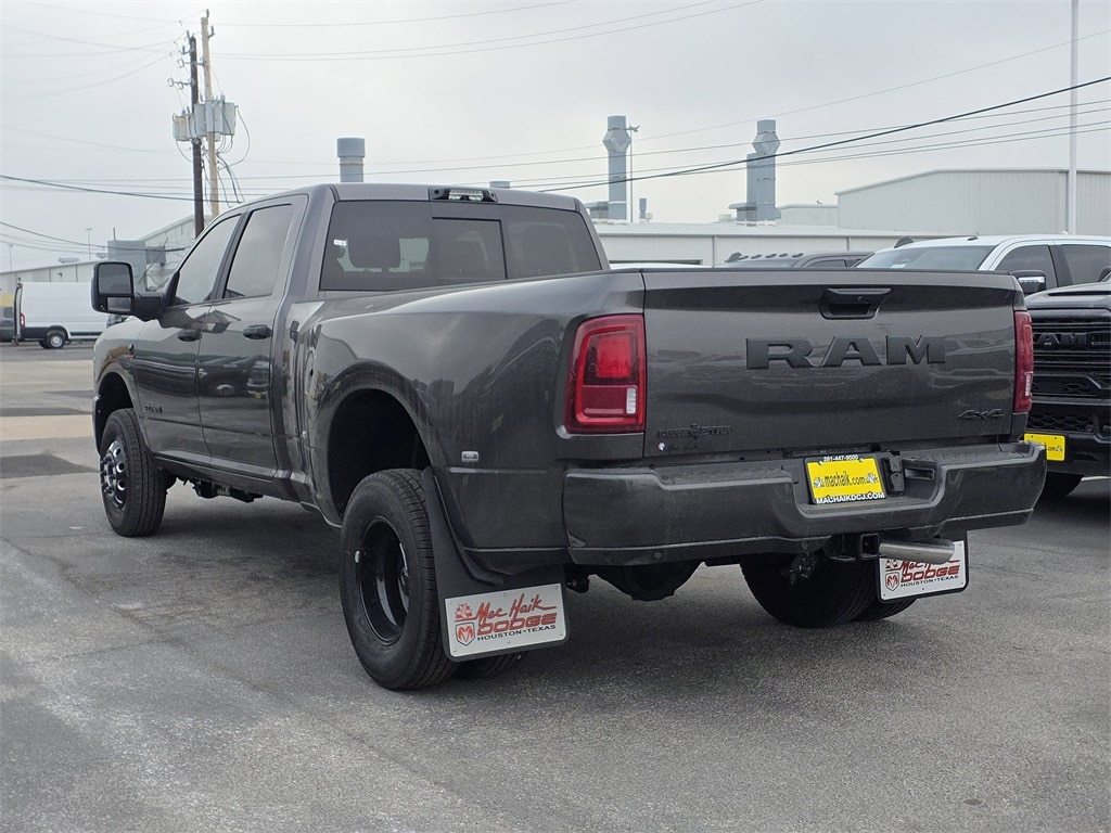 New 2026 Ram 3500 LONE STAR CREW CAB 4X4 8' BOX Pickup