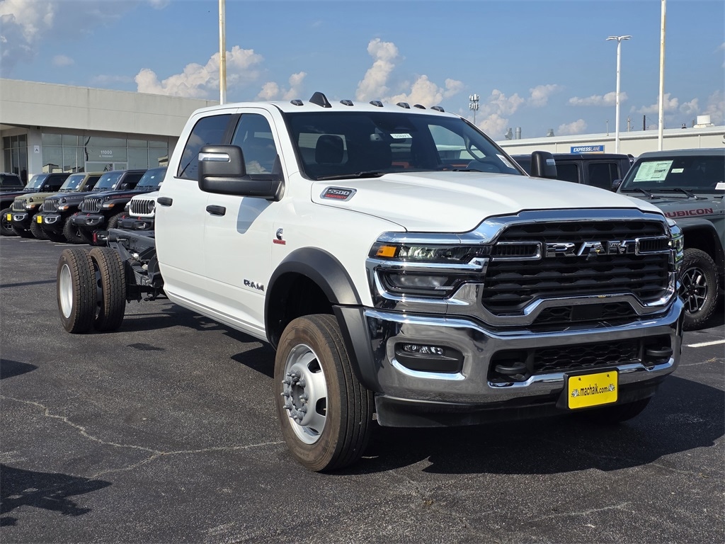 New 2025 Ram 5500 Chassis Cab 5500 BIG HORN CHASSIS CREW CAB 4X4 84' CA Pickup