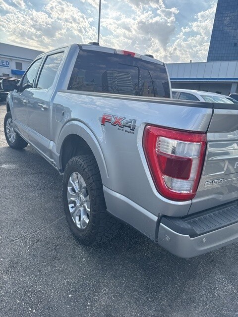 2022 Ford F-150 Platinum photo 3