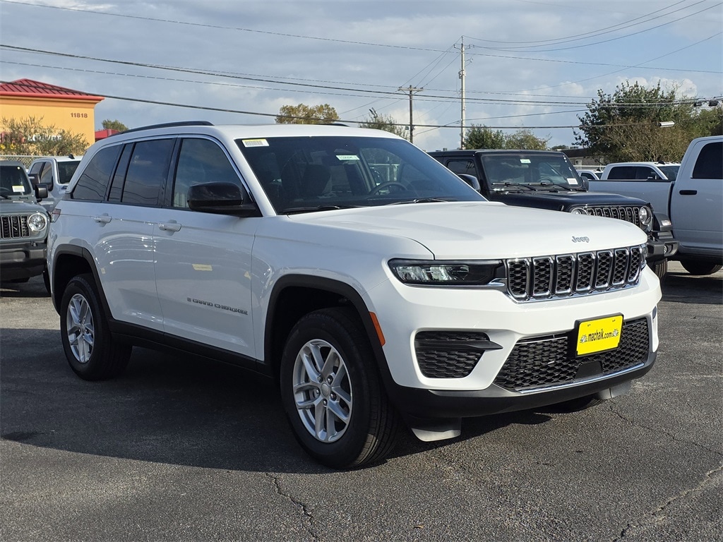 New 2025 Jeep Grand Cherokee LAREDO X 4X2 Sport Utility