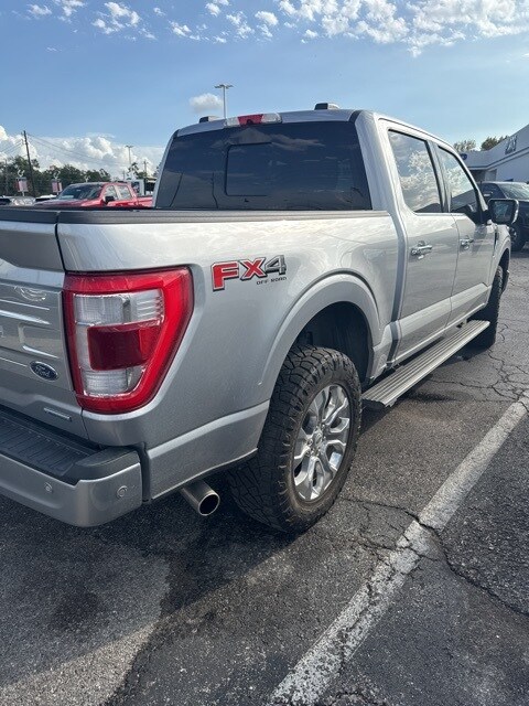 2022 Ford F-150 Platinum photo 2