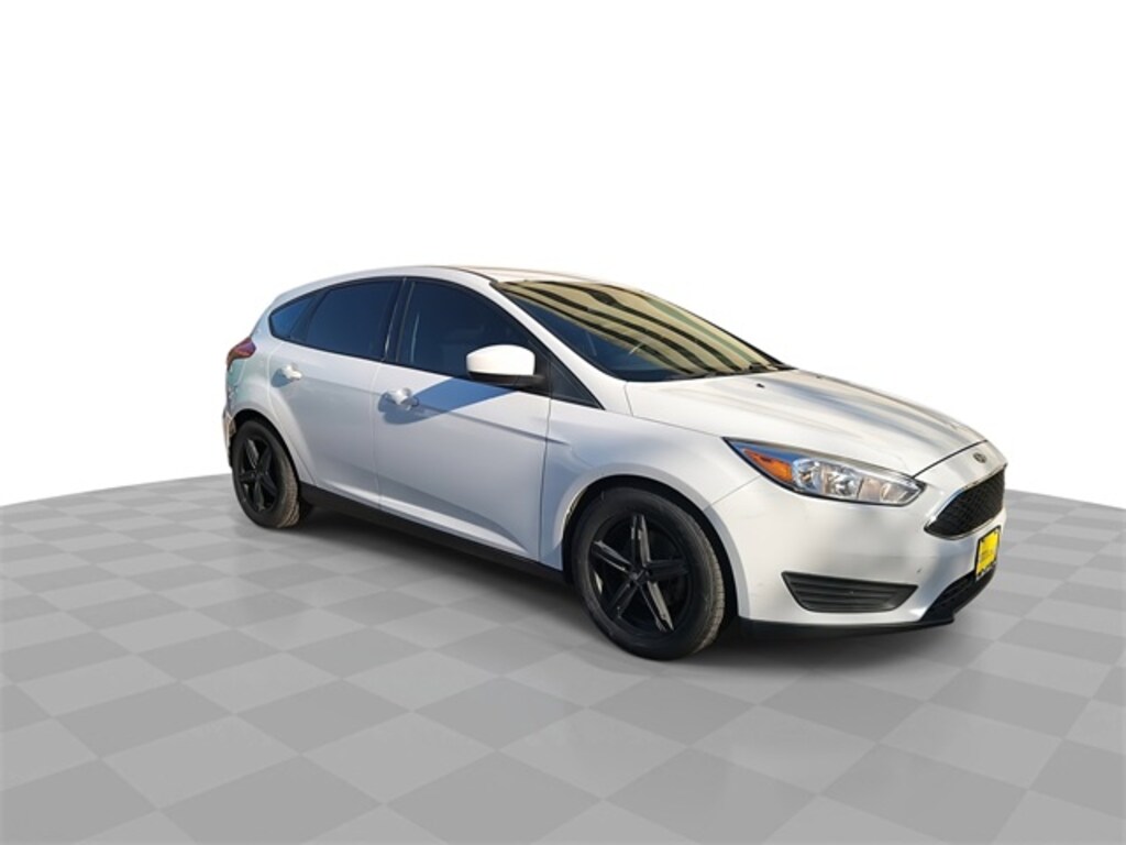 Used 2018 Ford Focus SE Hatchback