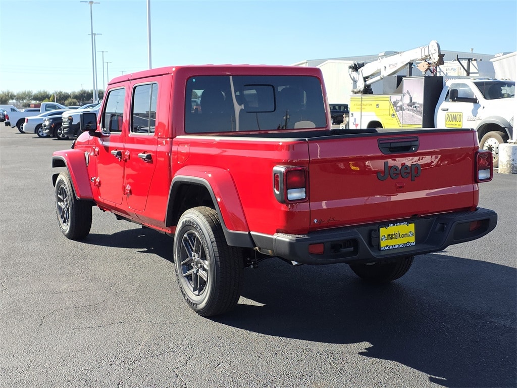 New 2025 Jeep Gladiator SPORT S 4X4 Pickup
