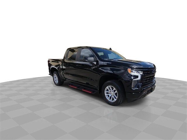 2025 Chevrolet Silverado 1500 RST photo 2