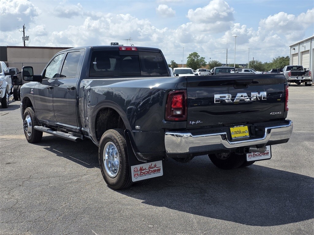 2026 Ram 3500 Tradesman photo 4