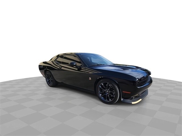 2021 Dodge Challenger R/T Scat Pack photo 2