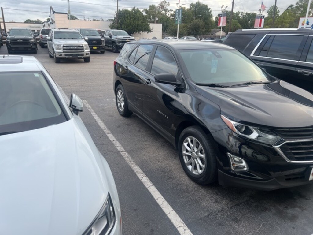 Used 2021 Chevrolet Equinox LS SUV