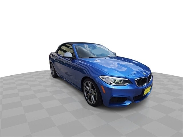 2015 Bmw M235i Convertible photo 2