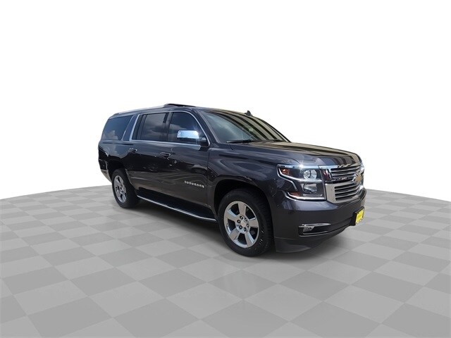 2018 Chevrolet Suburban Premier photo 2
