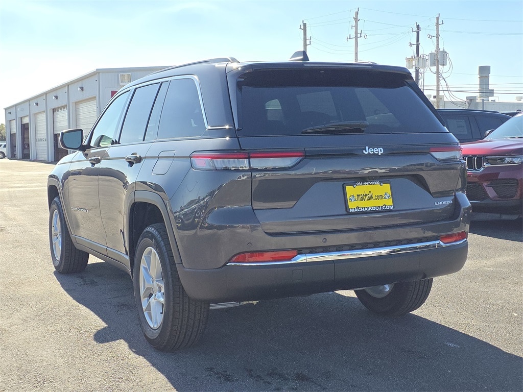 New 2025 Jeep Grand Cherokee LAREDO X 4X2 Sport Utility