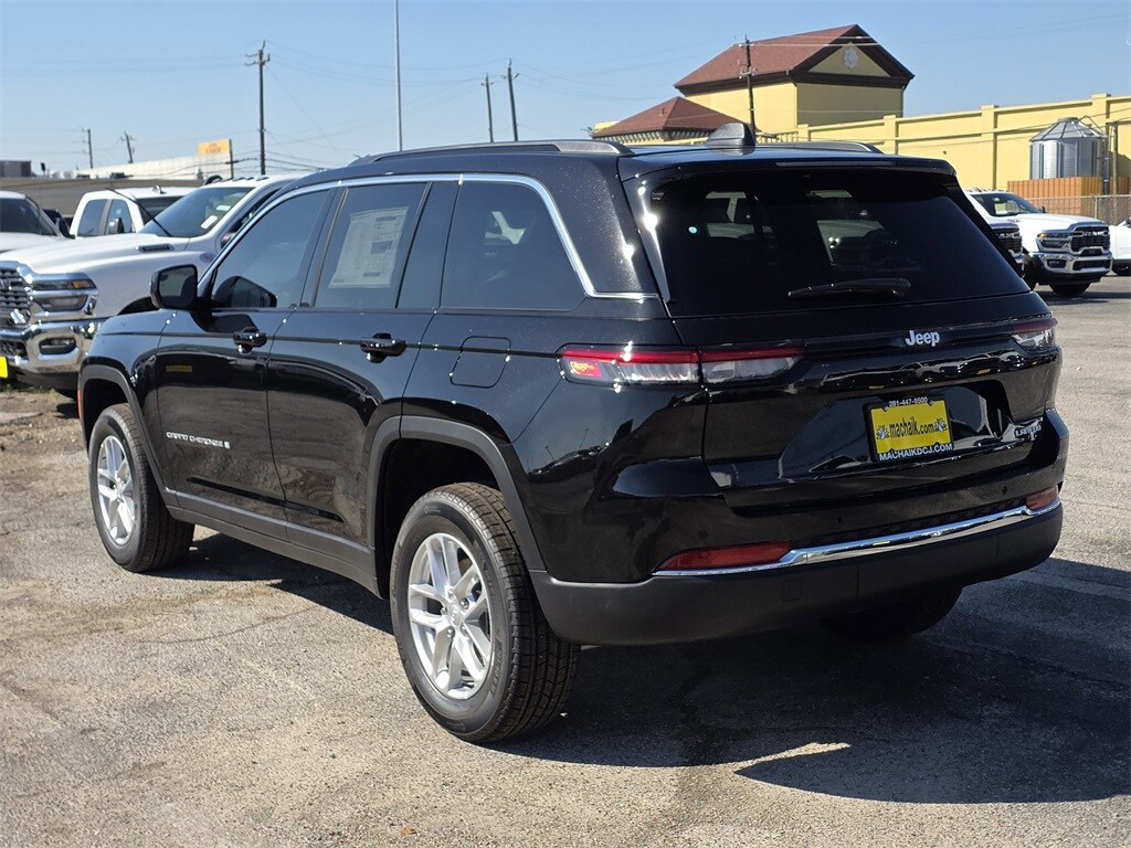 New 2025 Jeep Grand Cherokee LAREDO X 4X2 Sport Utility