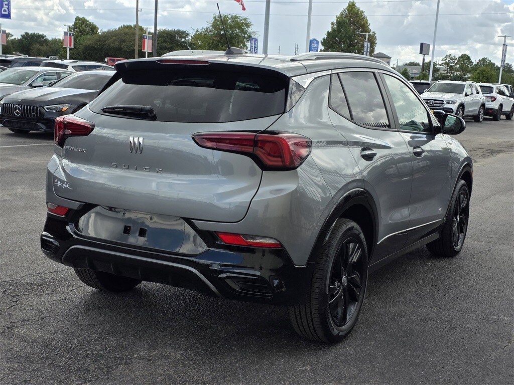 2025 Buick Encore GX Sport Touring photo 4