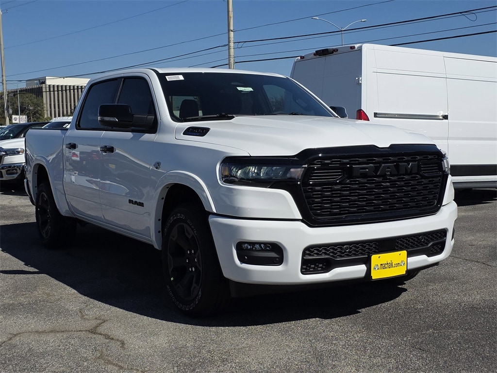 New 2026 Ram 1500 LONE STAR CREW CAB 4X4 5'7 BOX Pickup