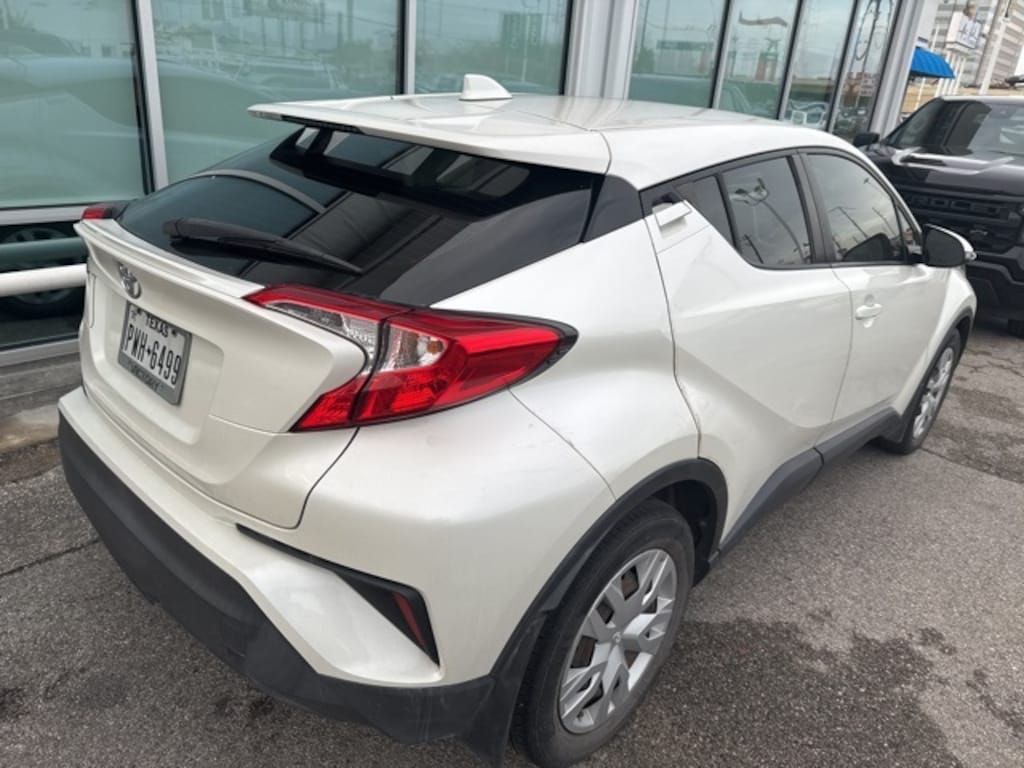Used 2020 Toyota C-HR LE SUV