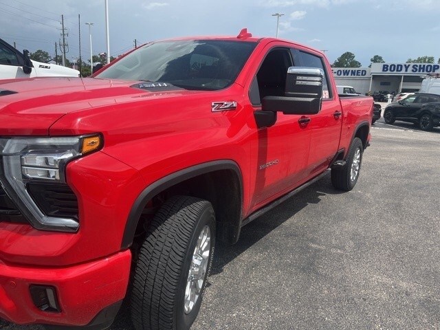2024 Chevrolet Silverado 2500HD LTZ photo 4