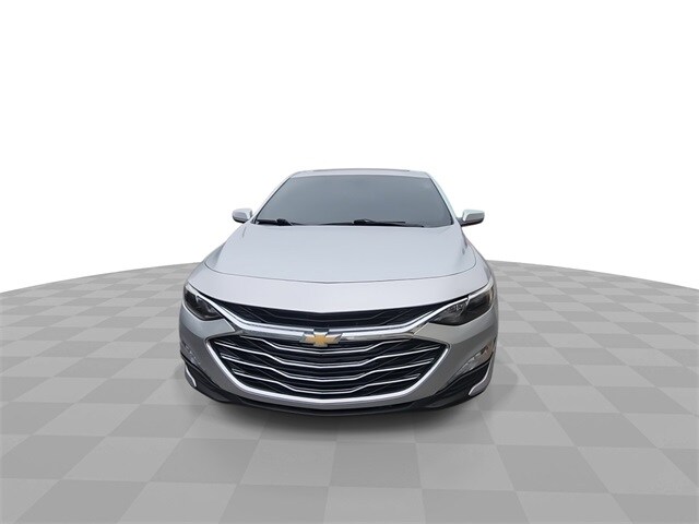 2019 Chevrolet Malibu 1LT photo 3