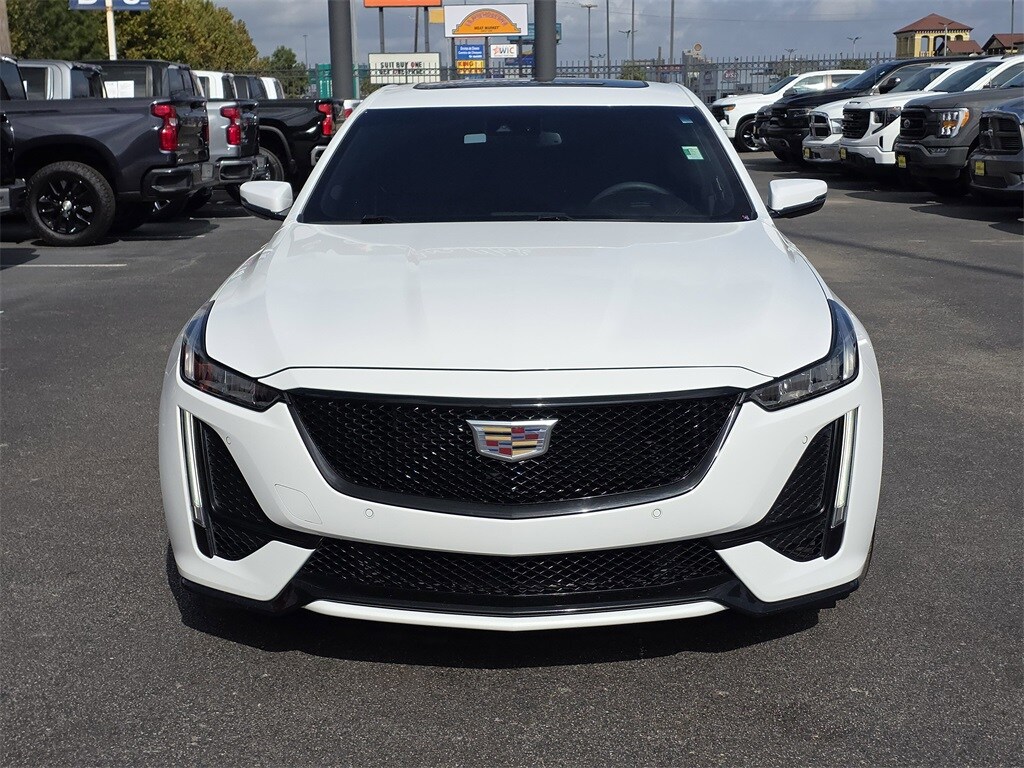 2023 Cadillac CT5 V photo 2