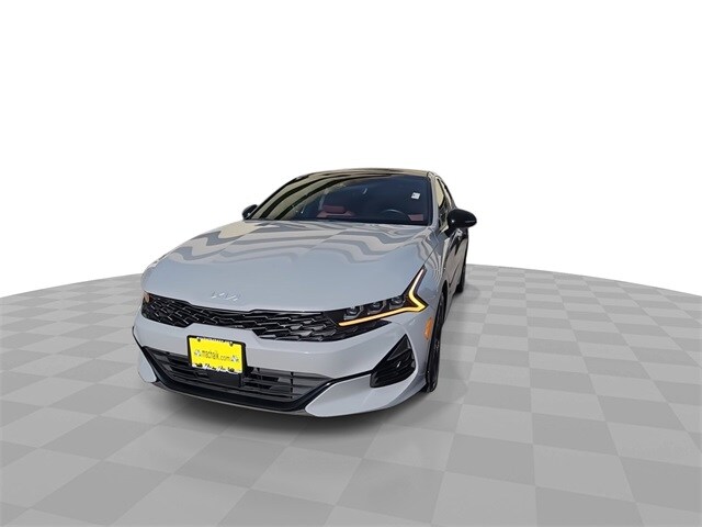 2022 Kia K5 GT-Line photo 3