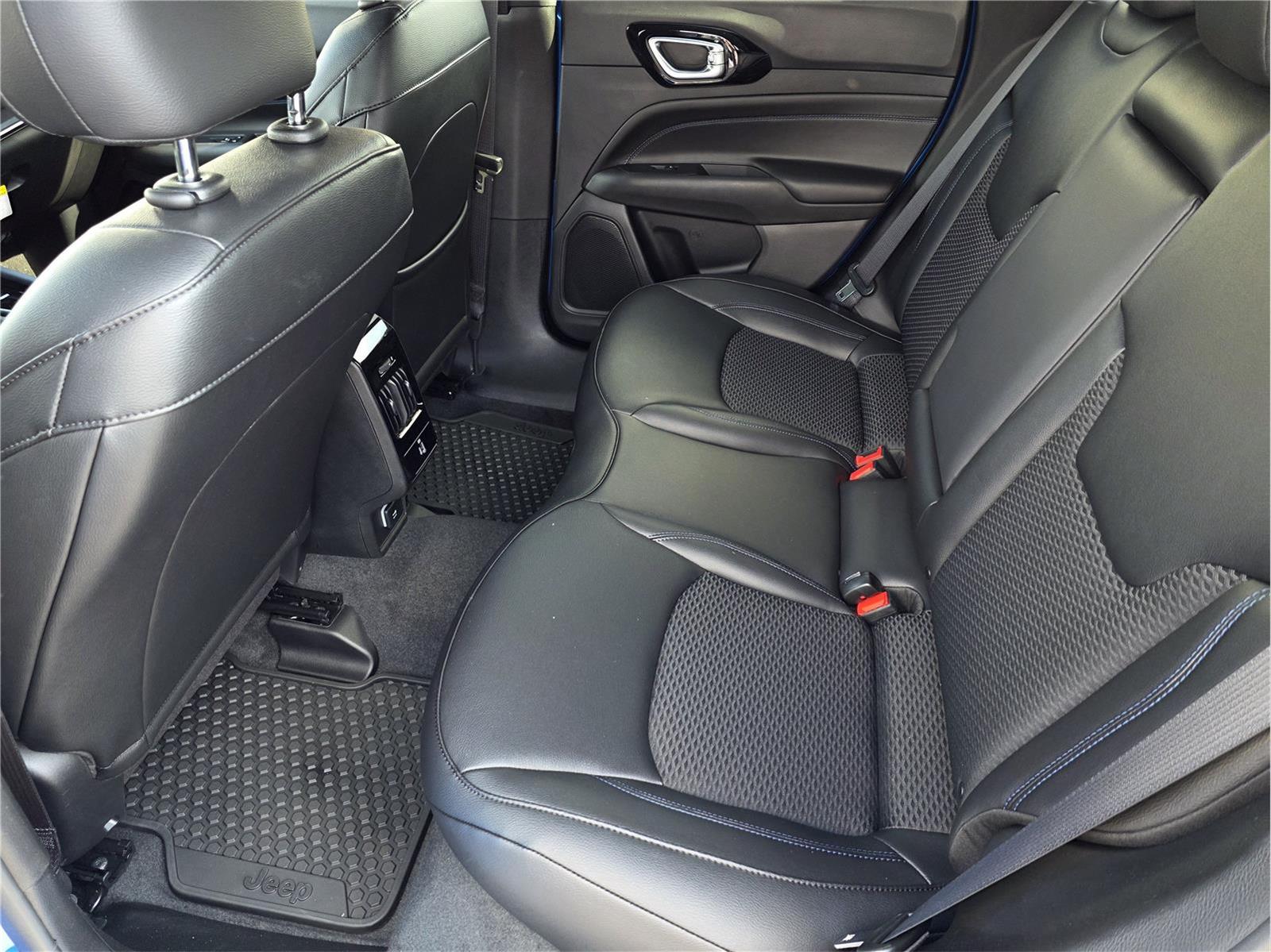 2026 Jeep Compass Altitude Special Edition - Photo 9